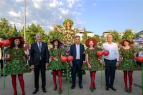 baskan-tugay-kiraz-kenti-kemalpasada.jpg
