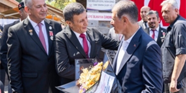 baskan-tugay-sehit-aileleri-ve-gazilerle-bulustu.jpg