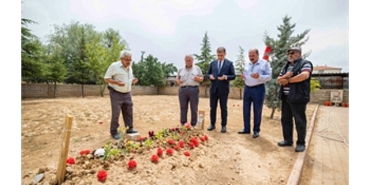 baskan-tugay-yangin-sehidi-ibrahim-demirin-ailesini-ziyaret-etti.jpg