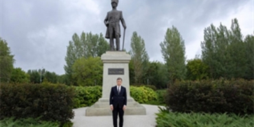 baskan-tugaydan-kazakistan-is-dunyasina-izmir-daveti.jpg