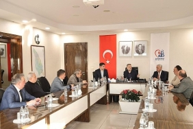 baskan-vekili-akin-basin-mensuplariyla-bulustu.jpg