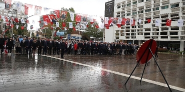 baskan-vekili-ozdemir-celenk-sunma-torenine-katildi.jpg