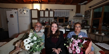baskan-vekili-ozdemirden-ogretmenler-gununde-anlamli-ziyaret.jpg