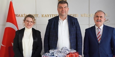 baskan-yetiskin-oyuncaklari-cocuklara-kendi-ellerimle-dagitacagim.jpg