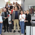 baskan-yetiskinden-kadin-mesai-arkadaslarina-mujde.jpg