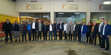 baskan-zeyrek-sahurda-hal-esnafiyla-bulustu.jpg