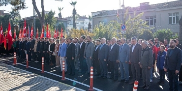 bayindirda-24-kasim-ogretmenler-gunu-kutlandi.jpg