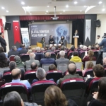 bayrakli-belediyesinden-dijital-dunyada-insan-haklari-paneli-baskan-onal-esit-adil-ve-ozgur-bir-dunya-diliyorum.jpg