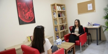 bayraklida-kadin-ve-cocuklara-ucretsiz-hukuki-destek.jpg