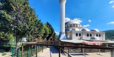 bayram-oncesi-ibadethanelerde-hummali-hazirlik.jpg