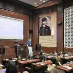 belediye-personeline-saglikli-yasam-semineri.jpg