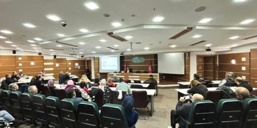 bornova-belediyesinden-zeytin-ureticilerine-destek.jpg