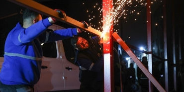 buca-belediyesinden-hazine-arazisinde-kacak-yapiya-gece-operasyonu.jpg