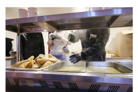 buca-belediyesinden-sicak-corba-ikrami.jpg