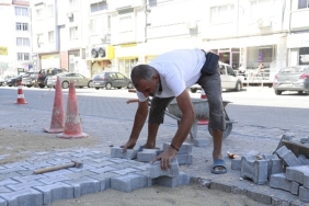 burhaniye-belediyesi-fen-isleri-ekiplerinden-kesintisiz-hizmet.jpg