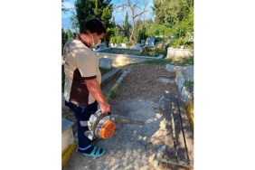 Büyükşehir’den mezarlıklara kesintisiz bakım