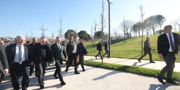 buyuksehir-yeni-yila-daonce-cevre-diyerek-basladi.jpg