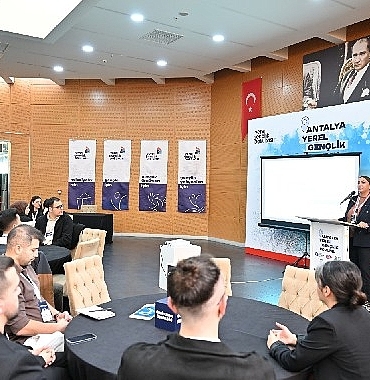 buyuksehirde-antalya-yerel-genclik-forumu-duzenlendi.jpg