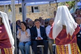 buyuksehirden-foca-yenikoyde-anlamli-acilis.jpg