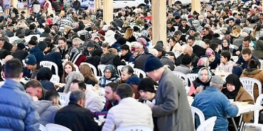 buyuksehirin-iftar-sofrasi-kirkagacta-kuruldu.jpg
