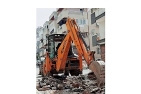 camlica-sokakta-yol-yenileme-ve-altyapi-calismalari-hiz-kesmeden-suruyor.jpg
