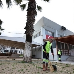 cesme-belediyesinden-ramazan-oncesi-camilerde-kapsamli-temizlik.jpg