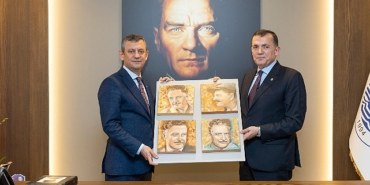 chp-genel-baskani-ozgur-ozel-baskan-abdullah-ozyigiti-ziyaret-etti.jpg