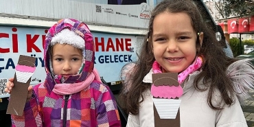 cocuklar-kendi-kitap-ayraclarini-tasarladi.jpg