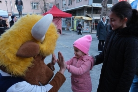 cocuklar-ve-ailelerinden-baskan-cerciogluna-tesekkur.jpg