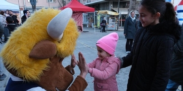 cocuklar-ve-ailelerinden-baskan-cerciogluna-tesekkur.jpg