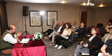 cumhuriyet-tarihi-yazievi-bulusmalarinda-konusuldu.jpg