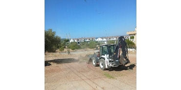 didim-belediyesi-daha-temiz-bir-kent-icin-calismalarina-ara-vermeden-devam-ediyor.jpg
