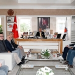 disk-antalya-subesinden-baskan-topalogluna-ogretmenler-gunu-kutlamasi.jpg