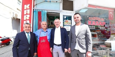 dugune-gitti-proje-inceledi-vatandasla-sohbet-etti.jpg