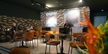 edremitte-ramazan-aksamlari-kafe-seninde.jpg