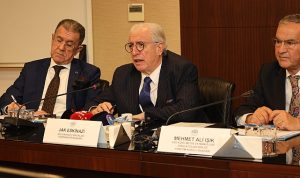 ege-bolgesinden-kuru-meyve-ihracati-1-milyar-dolara-kosuyor-O1rOFrTK.jpg