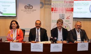 egeli-yas-meyve-sebze-ihracatcilarinin-ayagina-fuar-geldi-2IrfW9tM.jpg