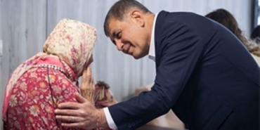 emeklilerden-baskan-tugaya-tesekkur.jpg