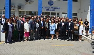 eude-eczacilik-egitiminin-185-yil-donumu-kutlandi-gnsZnPOB.jpg