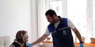 evde-saglik-ve-destek-hizmeti-yasamlara-dokunuyor.jpg