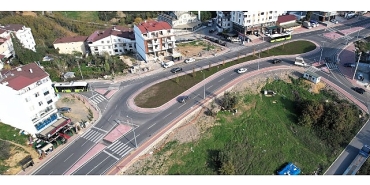 gebze-dr-zeki-acar-caddesine-donel-kavsak.jpg