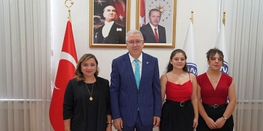 genc-hemsirelerin-afetlere-yonelik-projesi-unides-kapsaminda-desteklendi.jpg
