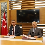 golcukte-dijital-ruhsat-sureci-basliyor-isu-ile-golcuk-belediyesi-protokol-imzaladi.jpg