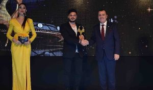 gold-faces-of-turkey-awards-sahipleriyle-bulustu-TQWBW52w.jpg