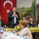 gonuller-bir-oldu-lokmalar-paylasildi.jpg