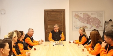 guzelbahce-genclikten-baskan-tugaya-ziyaret.jpg