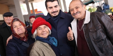 huseyin-can-guner-sokakta-yurttaslarimizin-nabzini-tutuyoruz-hem-mahalle-ile-ilgili-beklentilerini-aliyoruz-hem-de-fikirlerini-dinliyoruz.jpg