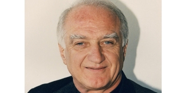 ibb-sehir-tiyatrolari-onder-baliyi-kaybetmenin-derin-uzuntusunu-yasiyor.jpg
