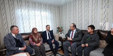 ilk-ziyaret-sehit-ailelerine-yapildi.jpg