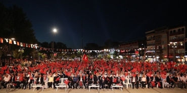 inegol-15-temmuzun-10uncu-yilinda-milli-irade-icin-tek-yurek-oldu.jpg